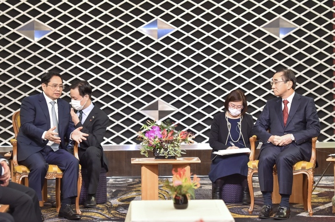 Thủ tướng Phạm Minh Chính tiếp ông Nobuhiko Sasaki, Chủ tịch Tổ chức Xúc tiến thương mại Nhật Bản (Jetro) ngày 25/11. Ảnh: VGP